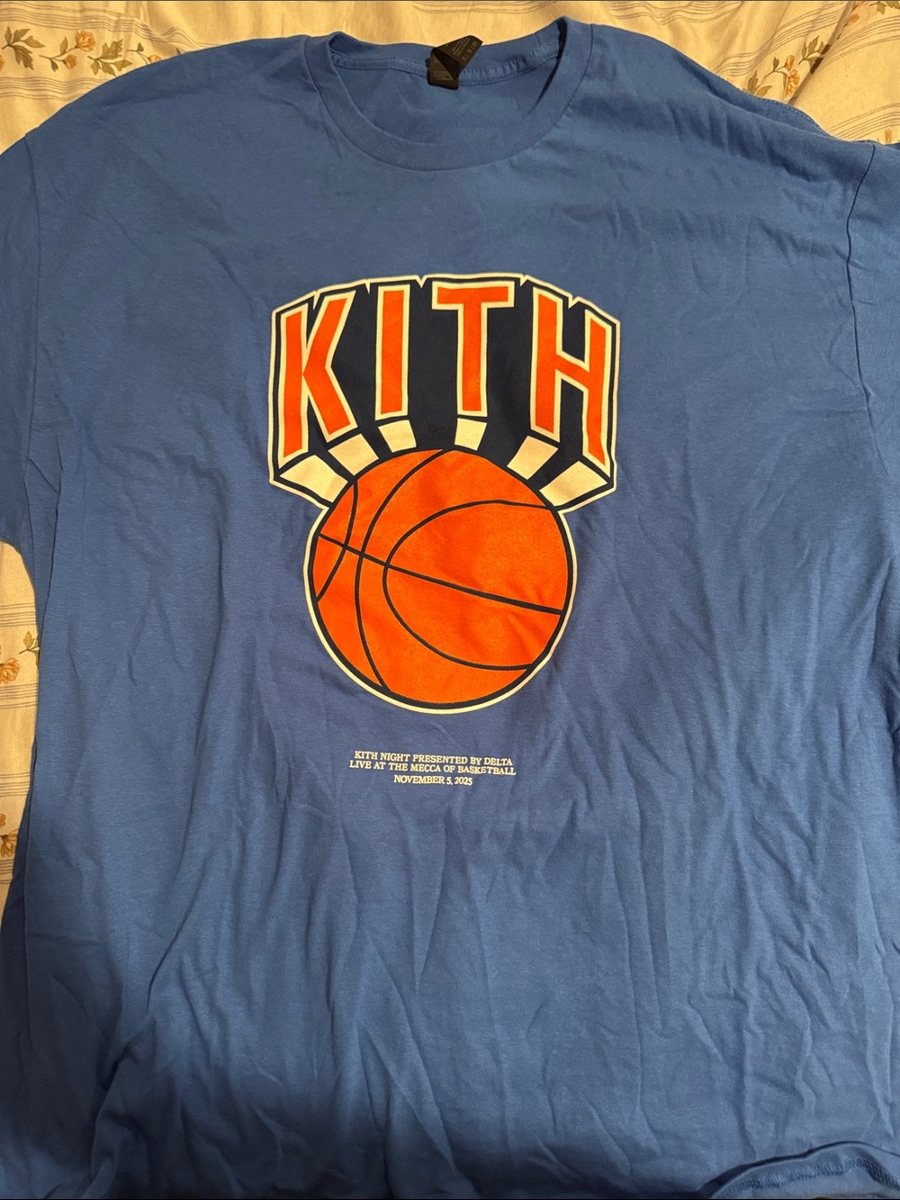 Knicks x Kith giveaway shirt Size XL like new